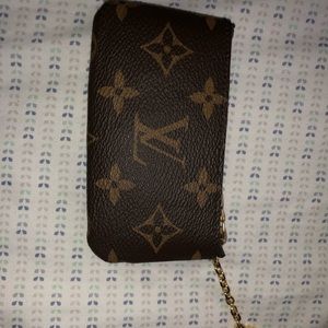 Louis Vuitton key pouch monogram